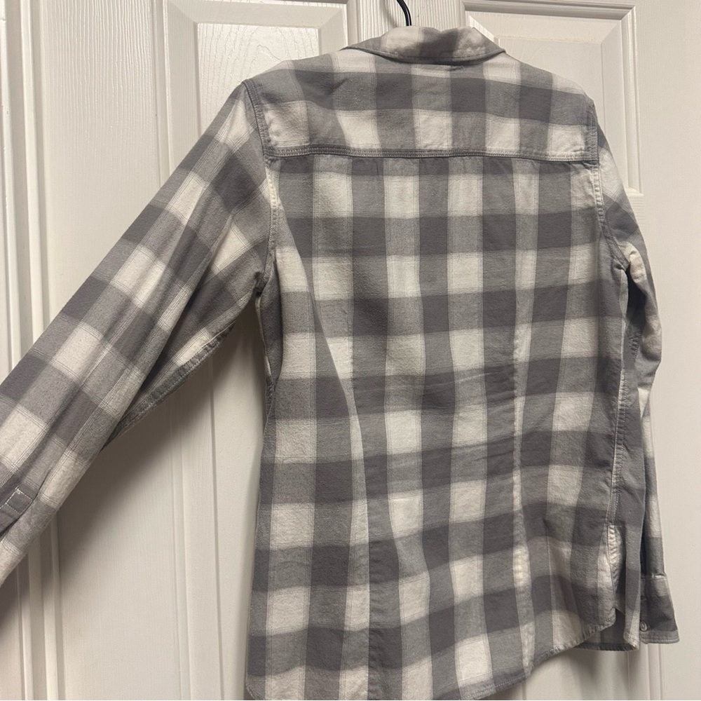Eddie Bauer Gray and White Plaid Button-Up Soft Flannel Shirt Size M - Picture 9 of 12